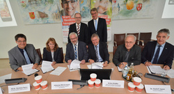 Weiterbildungsverbund Allgemeinmedizin Paderborn Hausärzte und Krankenhäuser bilden „Weiterbildungsverbund Allgemeinmedizin Paderborn“ zur Sicherung der hausärztlichen Versorgung vor Ort